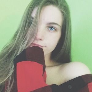 Meet your Posher, Alexis